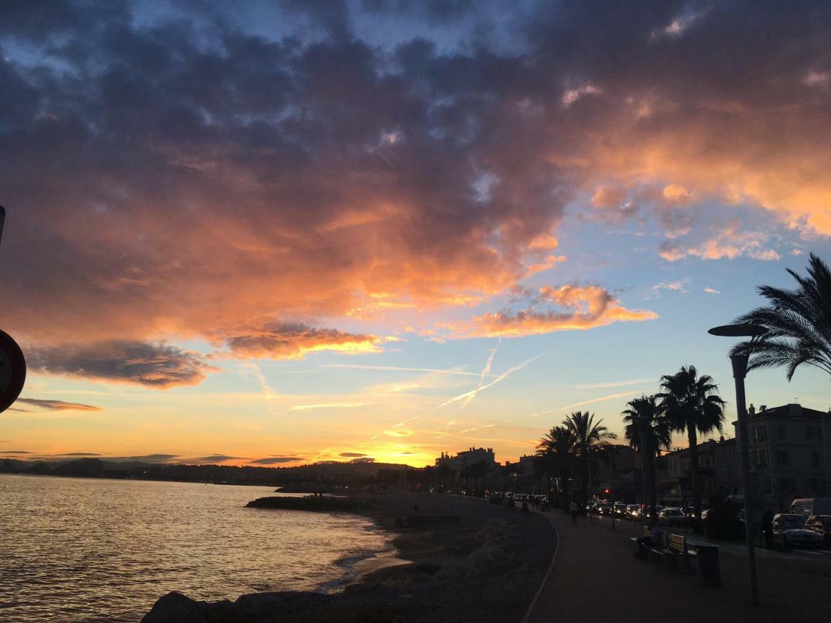 Front Beach Luxury Near Nice Airport กาญเนอ-ซูร์-แมร์ ภายนอก รูปภาพ