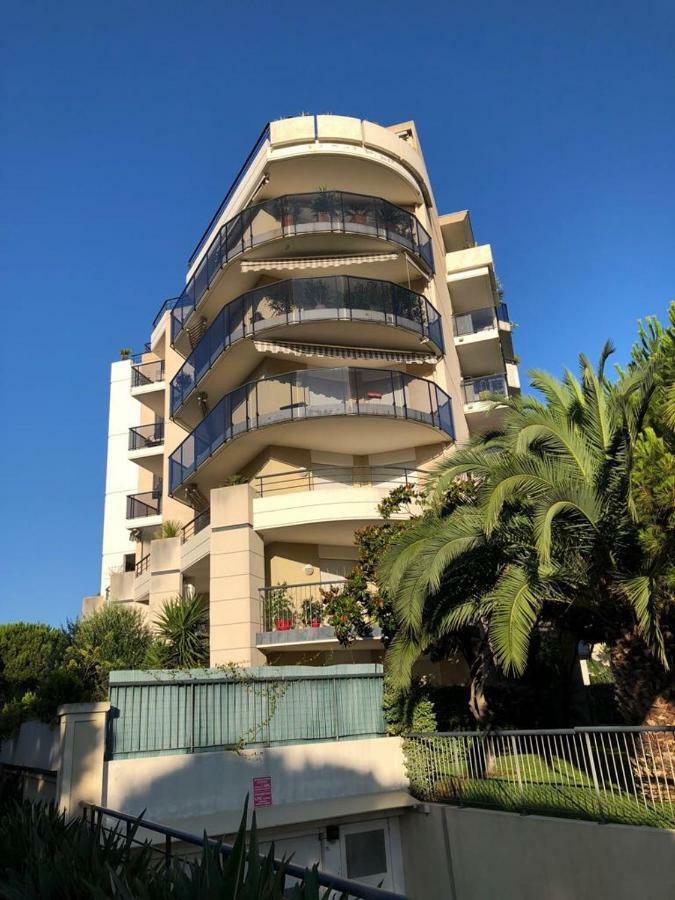 Front Beach Luxury Near Nice Airport กาญเนอ-ซูร์-แมร์ ภายนอก รูปภาพ