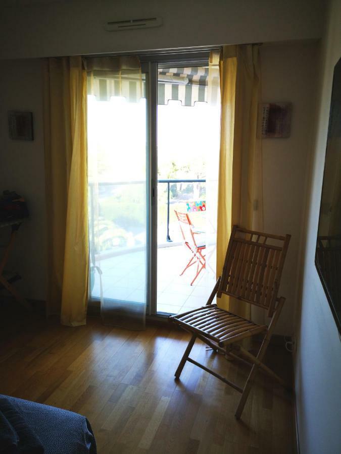 Front Beach Luxury Near Nice Airport กาญเนอ-ซูร์-แมร์ ภายนอก รูปภาพ